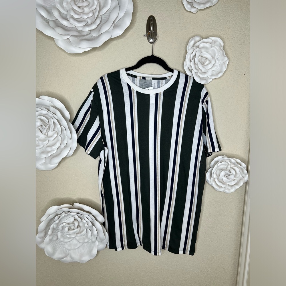 Rue 21 NWT Horizontal Striped White, Cream, Olive Green & Navy T Shirt Sz XL